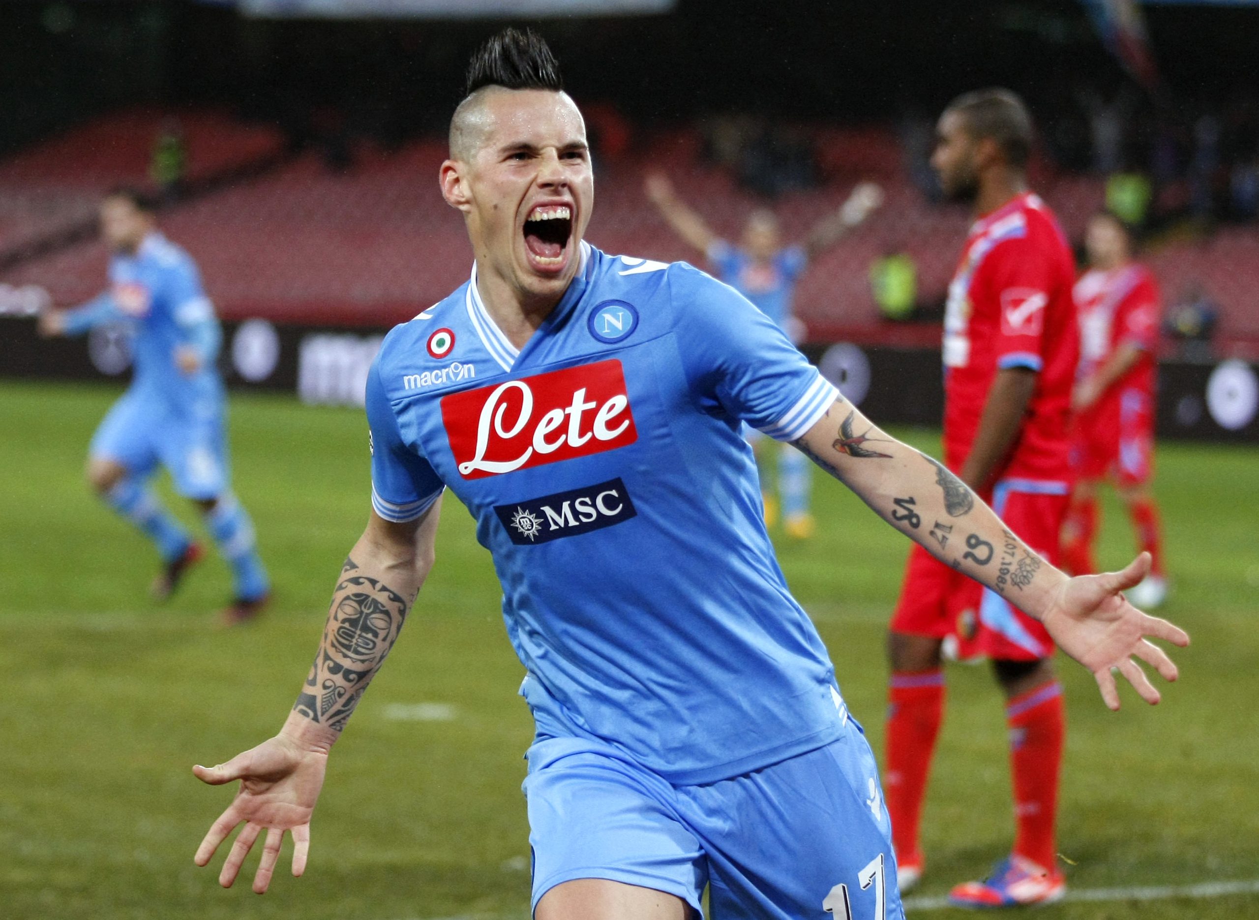 Rapine ai calciatori, a Napoli non vedono l’ora