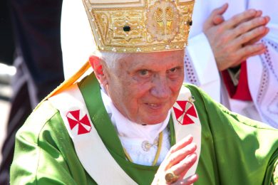 I tormenti di Benedetto XVI, lo sconfitto