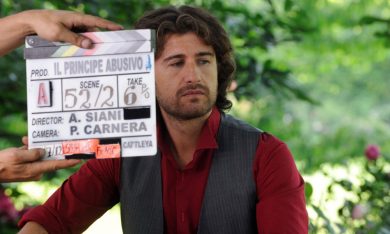 Il principe abusivo, Alessandro Siani attore e regista – Video