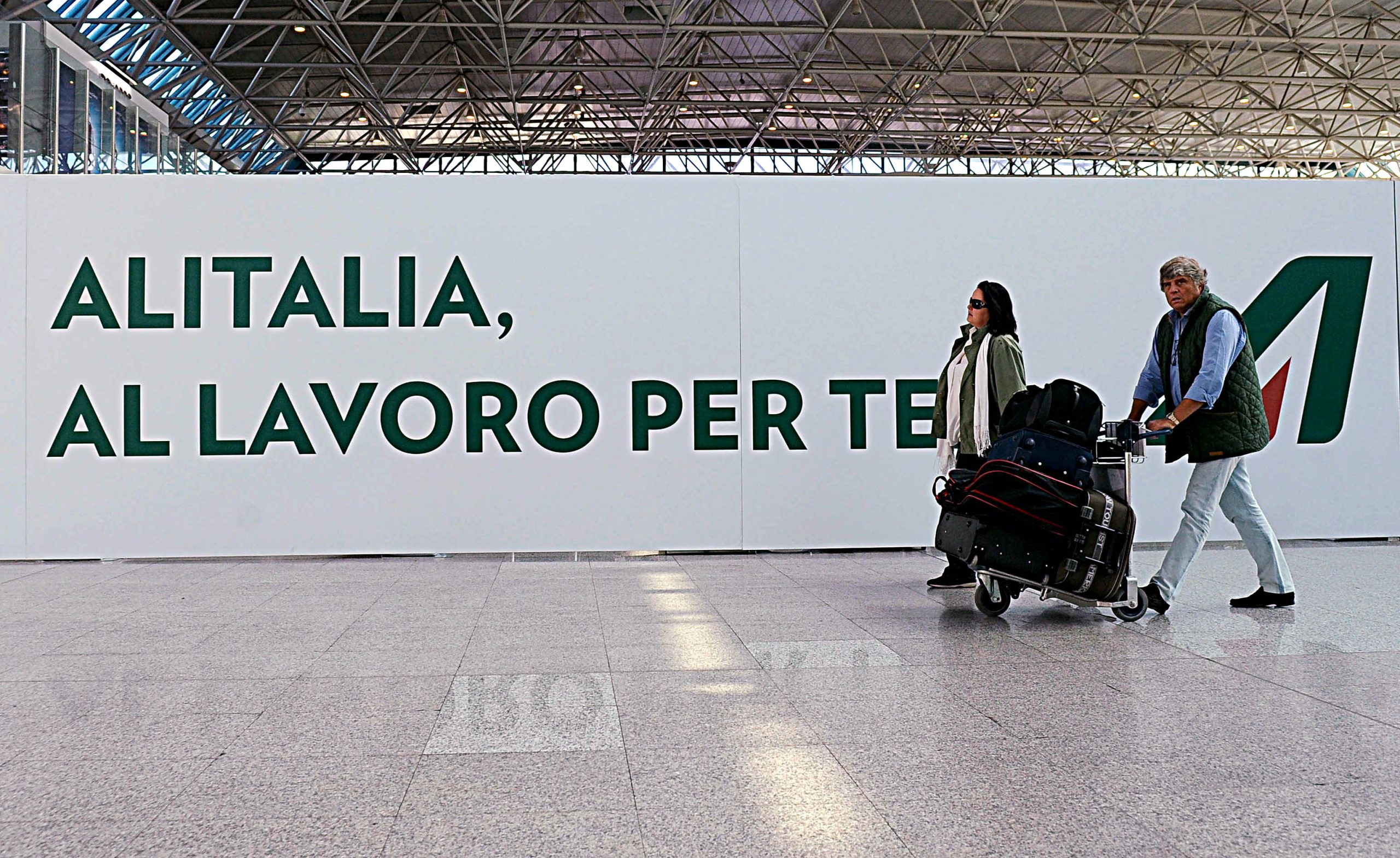 Alitalia, le cinque partite aperte