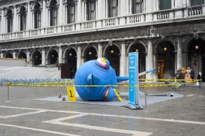 L’uccellino è morto #ripTwitter L’uccellino è morto #ripTwitter