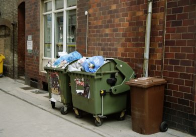 Tares, ecco perché pagheremo oro la tassa sui rifiuti