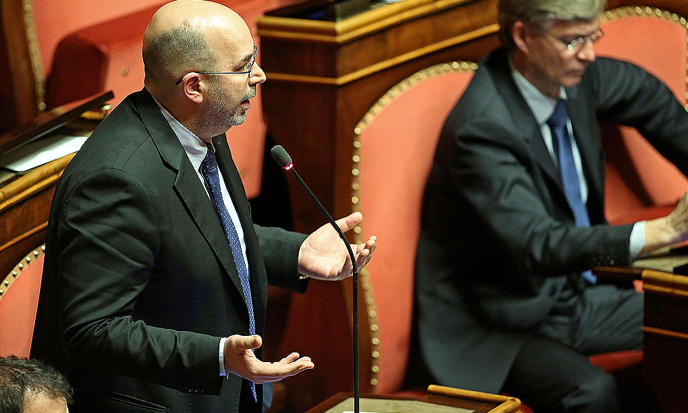 Movimento 5 Stelle: perché il programma è (quasi del tutto) irrealizzabile Movimento 5 Stelle: perché il programma è (quasi del tutto) irrealizzabile