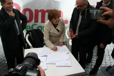 Sulle primarie di Roma piomba il diktat di Vendola: “Sel si ritiri”. Ma una candidata si rifiuta