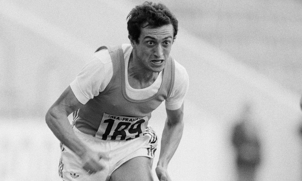 Pietro Mennea, il ragazzo triste che correva più veloce di una Porsche Pietro Mennea, il ragazzo triste che correva più veloce di una Porsche