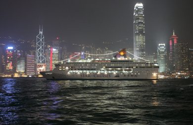 Troppe luci a Hong Kong, scatta l’allarme per l’ambiente