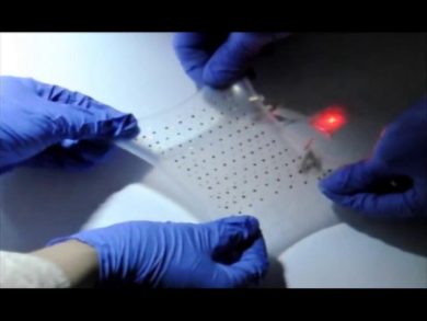 La batteria flessibile diventa un cerotto