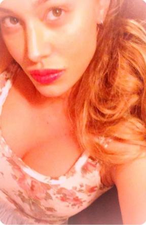 Ultime da Casa Belén, la showgirl è vicina al parto e Stefano si “coronizza”