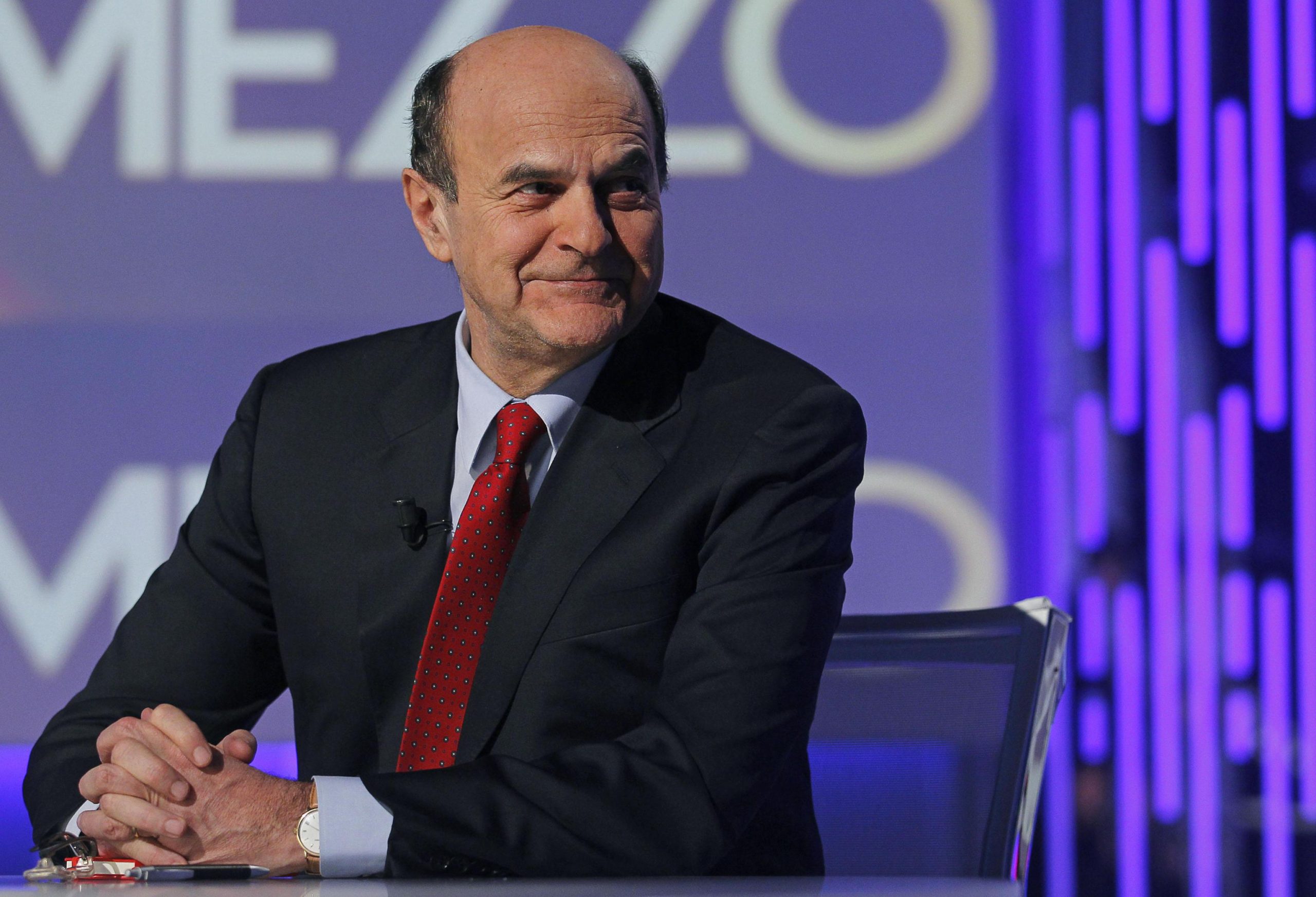 L’ultima provocazione di Grillo: #BersaniFirmaQui