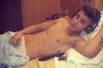 Justin Bieber, collasso sul palco