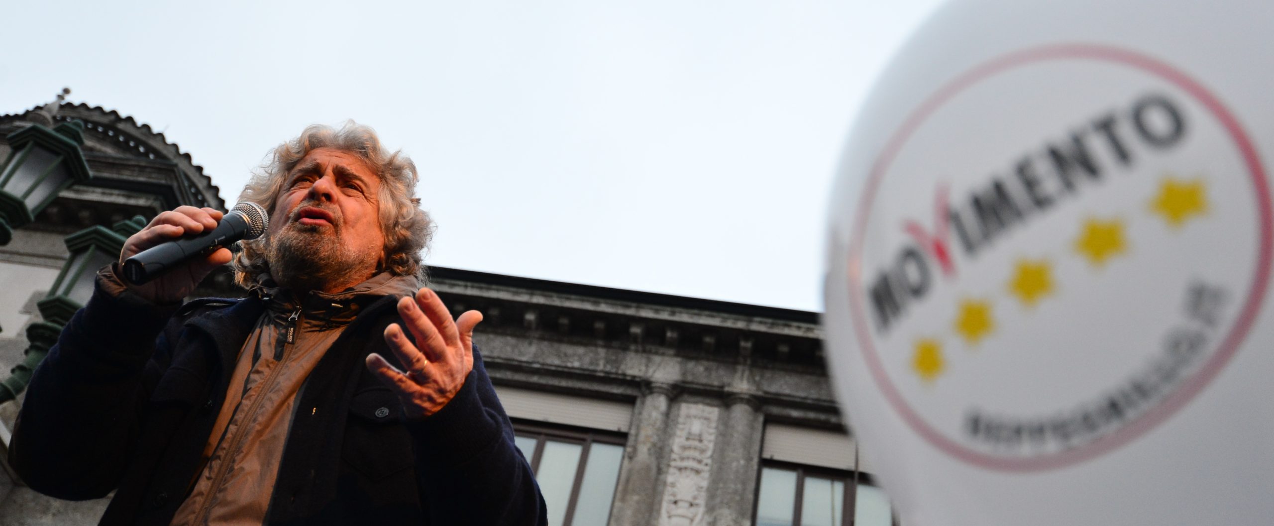 Beppe Grillo replica all’Espresso