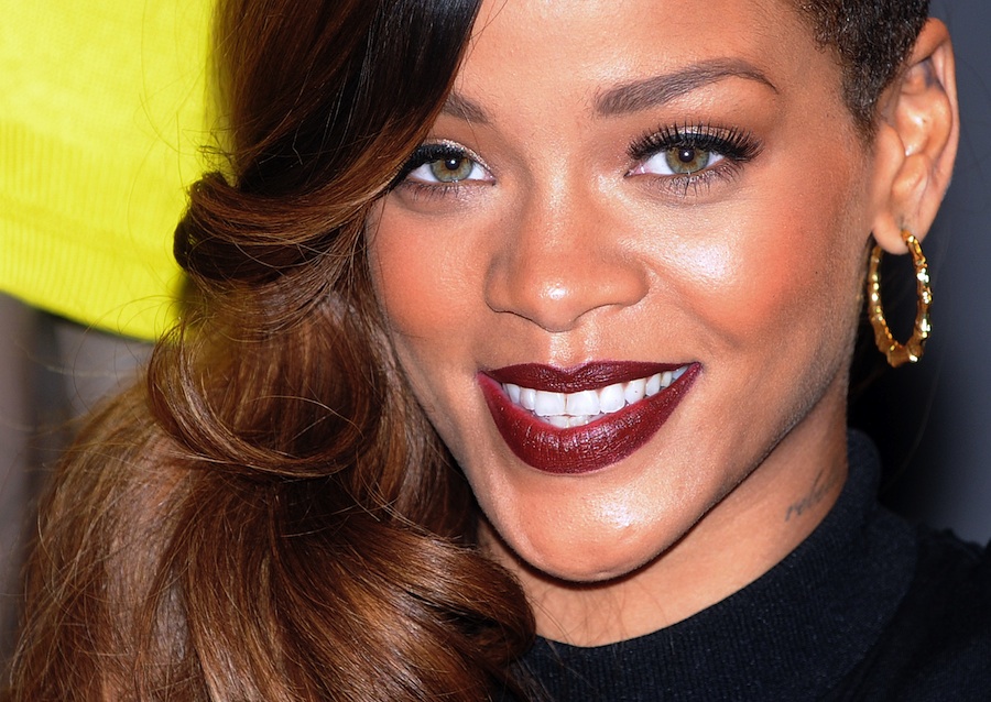 Rihanna: i 5 scatti hot su Instagram Rihanna: i 5 scatti hot su Instagram