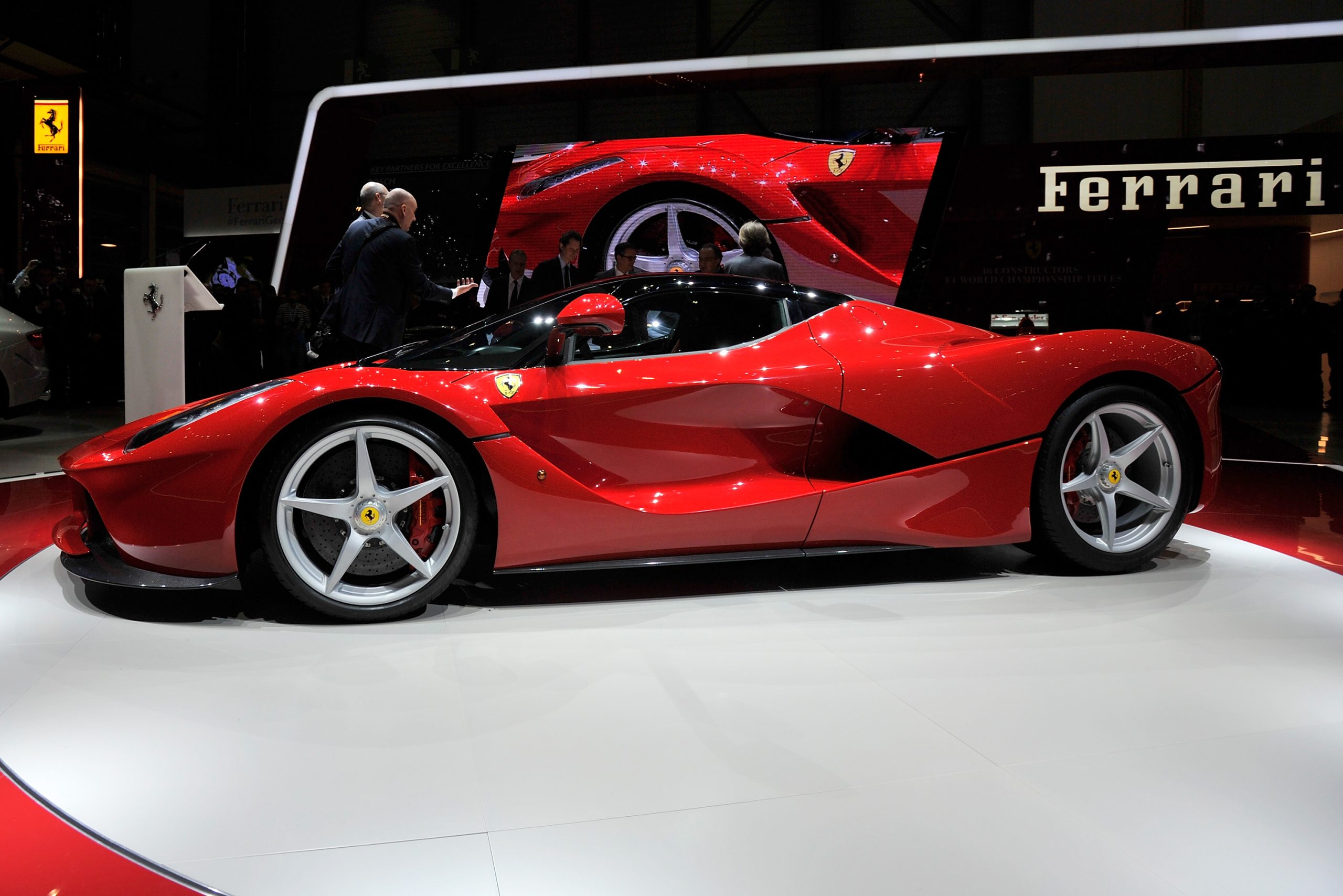 E’ stata presentata la nuova Ferrari. E c’è lo zampino di Alonso!