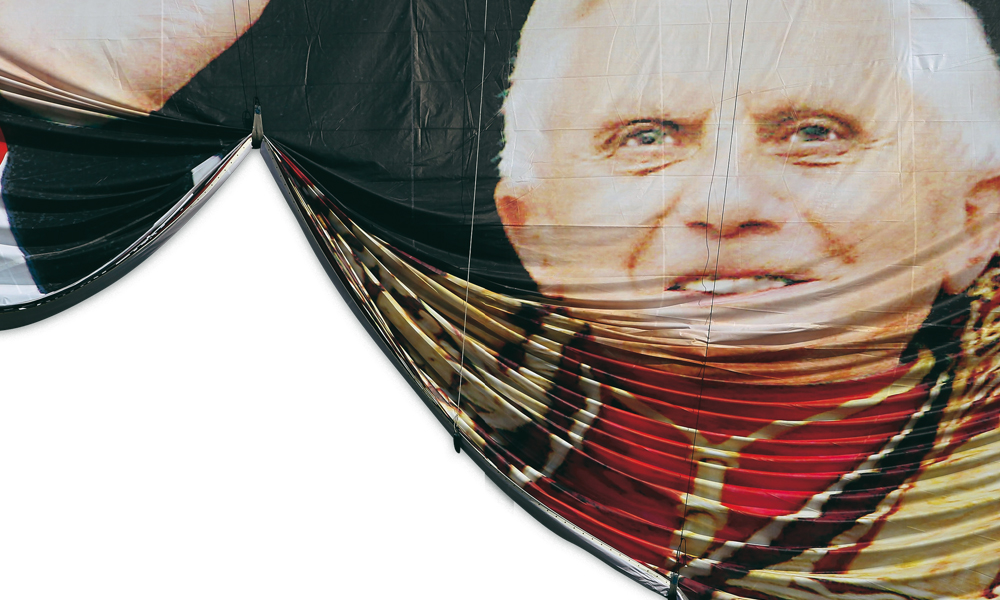 Misteri vaticani. Curia intercettata Misteri vaticani. Curia intercettata