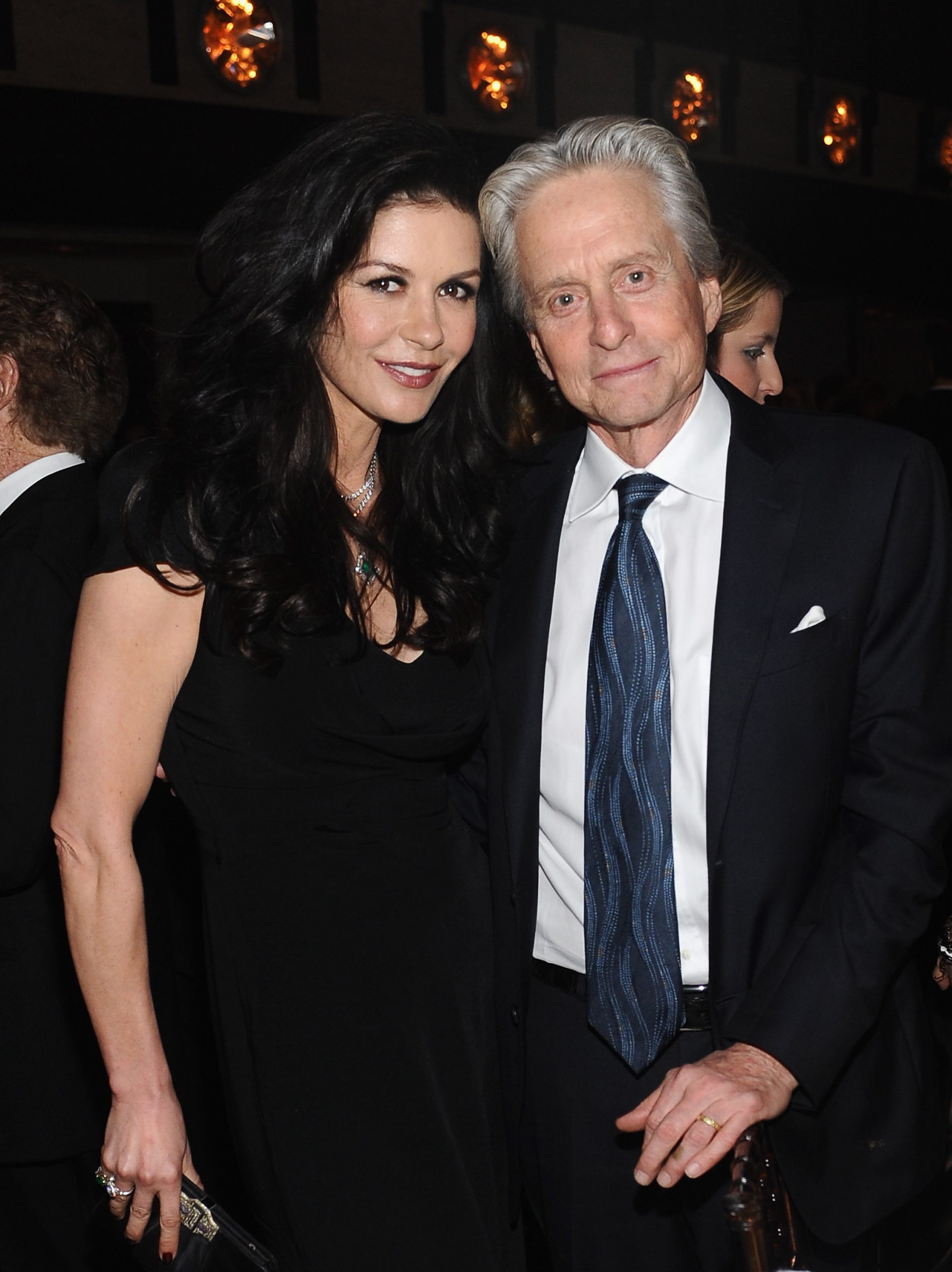 Catherine Zeta-Jones di nuovo in clinica. Diagnosi: è bipolare Catherine Zeta-Jones di nuovo in clinica. Diagnosi: è bipolare