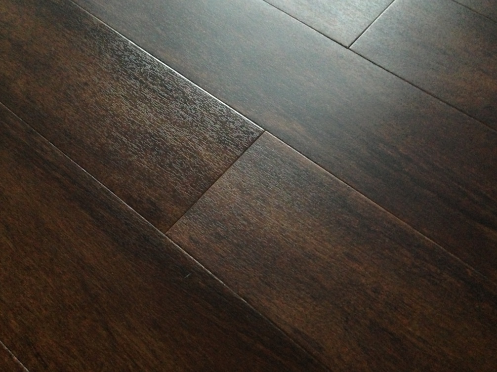 Ristrutturo casa con poco #2 – Il pavimento Ristrutturo casa con poco #2 – Il pavimento