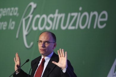 Tutti sotto le cinque stelle