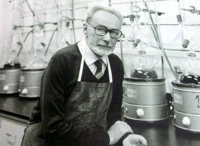 «Lavato e guarito dal lungo male, pronto finalmente a entrare nella vita». Primo Levi e la clemenza degli elementi