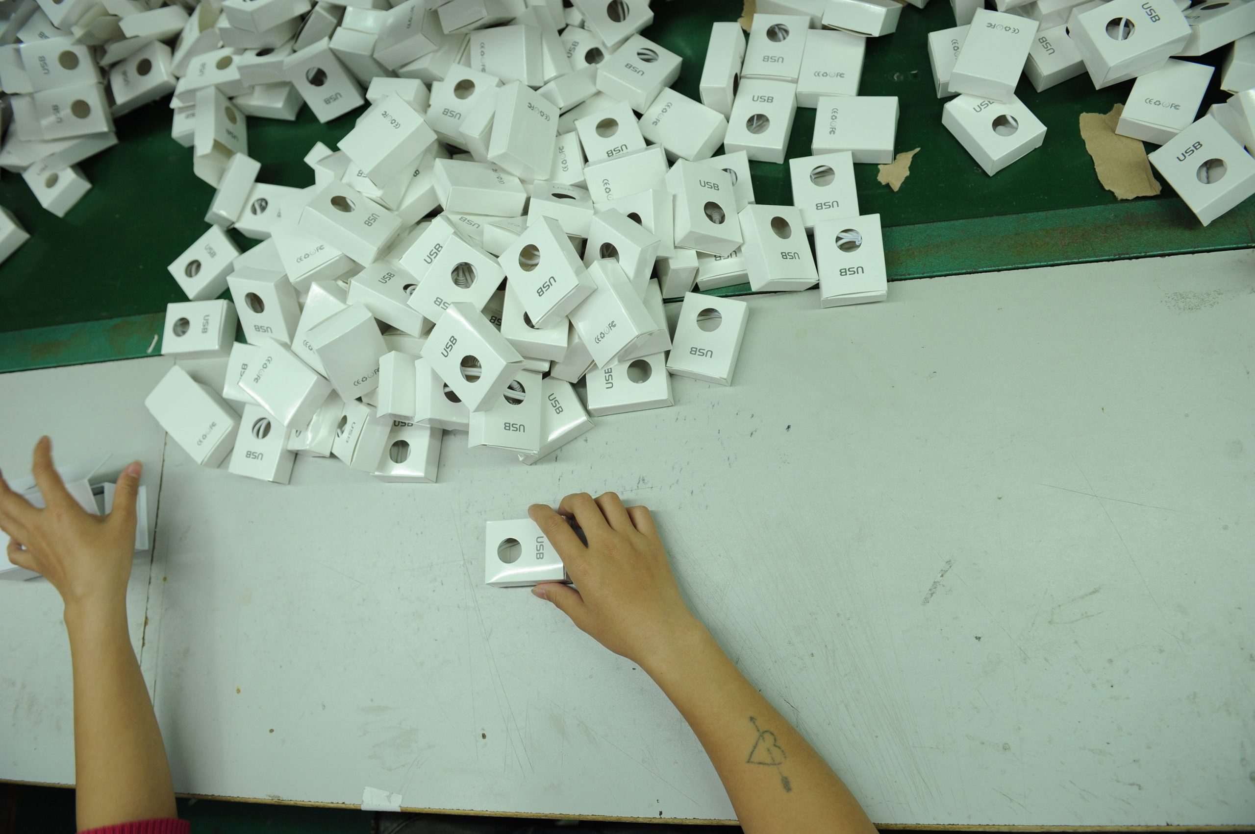 Sigarette elettroniche: il crimine fiuta il business