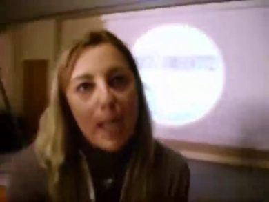Roberta Lombardi, la prediletta di Grillo intervistata dal ‘disturbatore’ Paolini