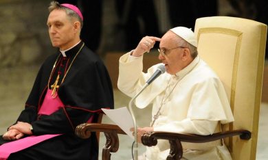 L’uomo ombra del Papa