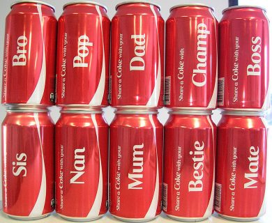 La Coca-Cola personalizza le lattine: è boom di vendite