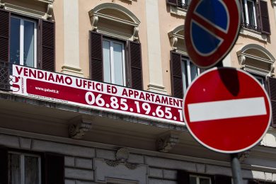 Casa: crolla il mercato immobiliare