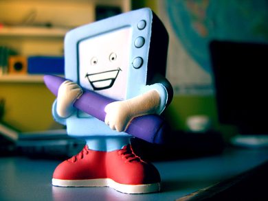 Microsoft prepara un tablet da 7 pollici. Intanto il mercato PC implode