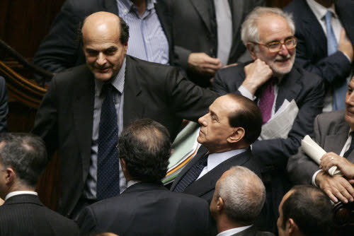 Berlusconi-Bersani, il faccia a faccia Berlusconi-Bersani, il faccia a faccia