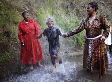 La caccia alle streghe va di moda in tutto il mondo