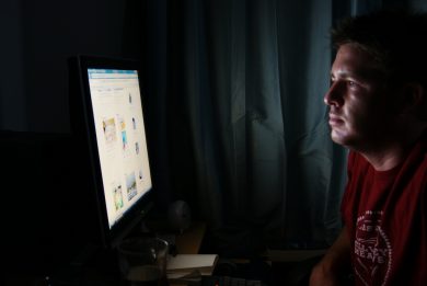 Smartphone e Tablet, cinque app per evitare l’insonnia da schermo