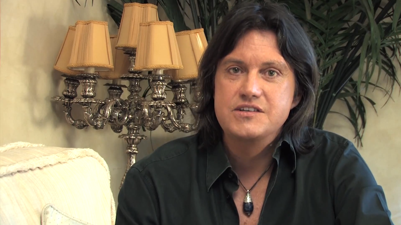 Cristiano De André, ‘Come in cielo così in guerra’, l’intervista Cristiano De André, ‘Come in cielo così in guerra’, l’intervista