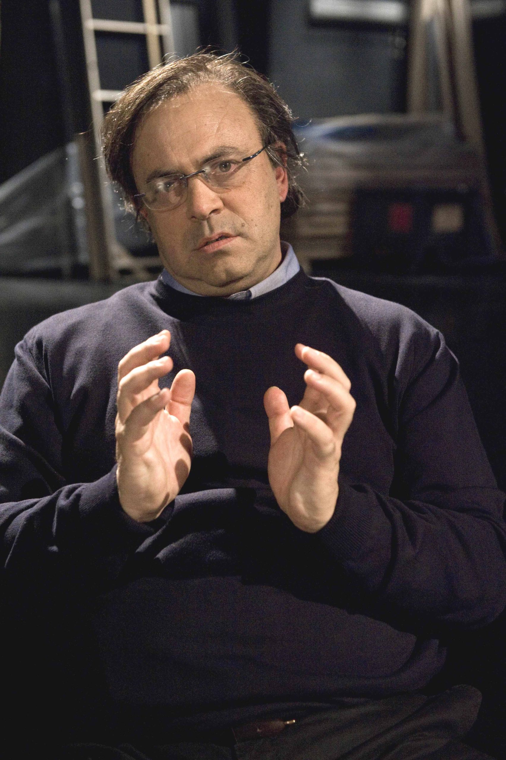 Crozza, Marchionne e lo spot negato: dialogo immaginario Crozza, Marchionne e lo spot negato: dialogo immaginario