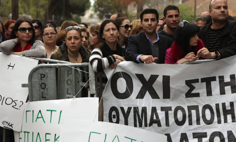 Oscar Giannino: Cipro e il colpo in banca, chi perde e chi no Oscar Giannino: Cipro e il colpo in banca, chi perde e chi no