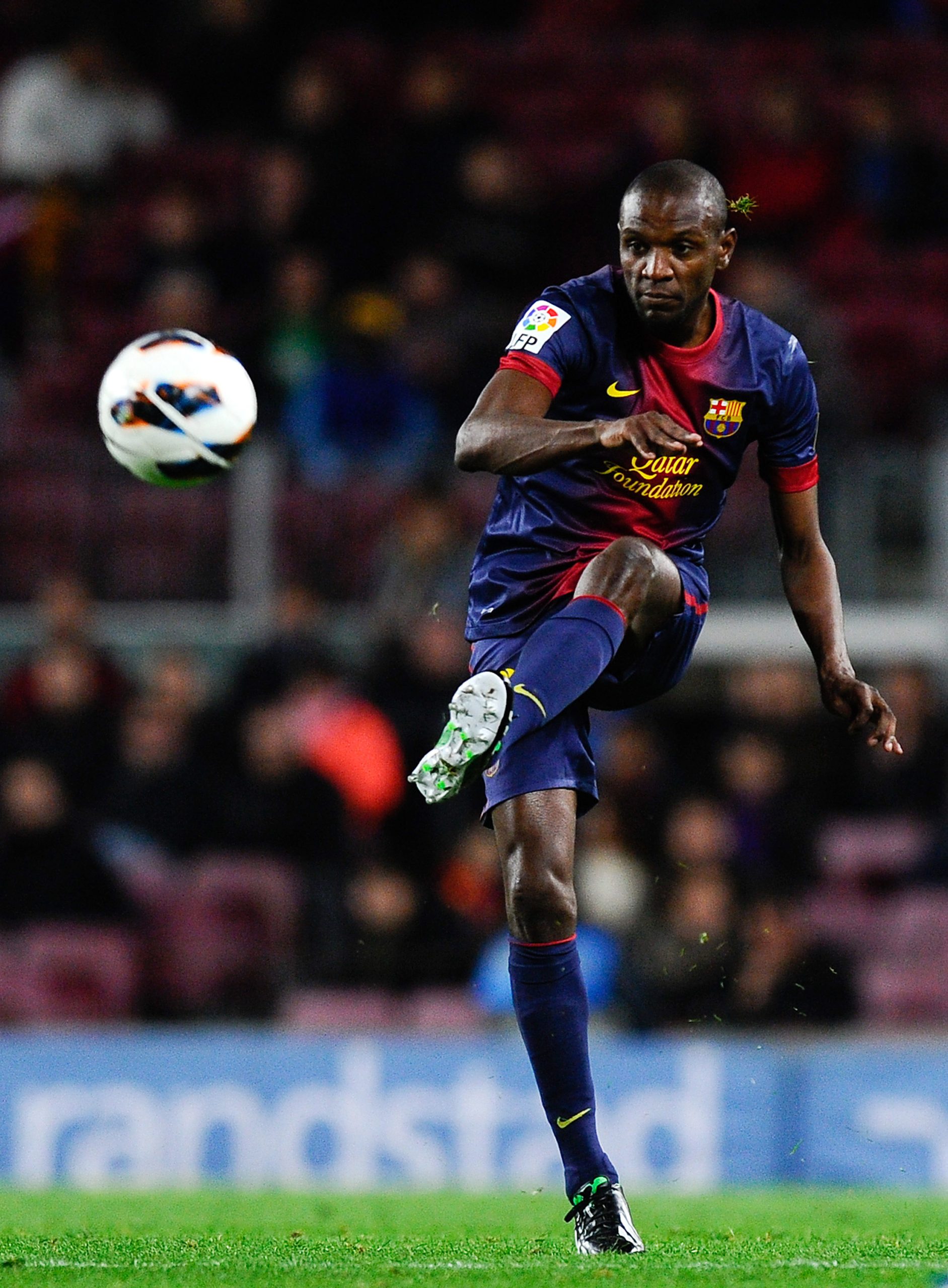 Fiorentina: idea Abidal. Anche lo United su Ljajic