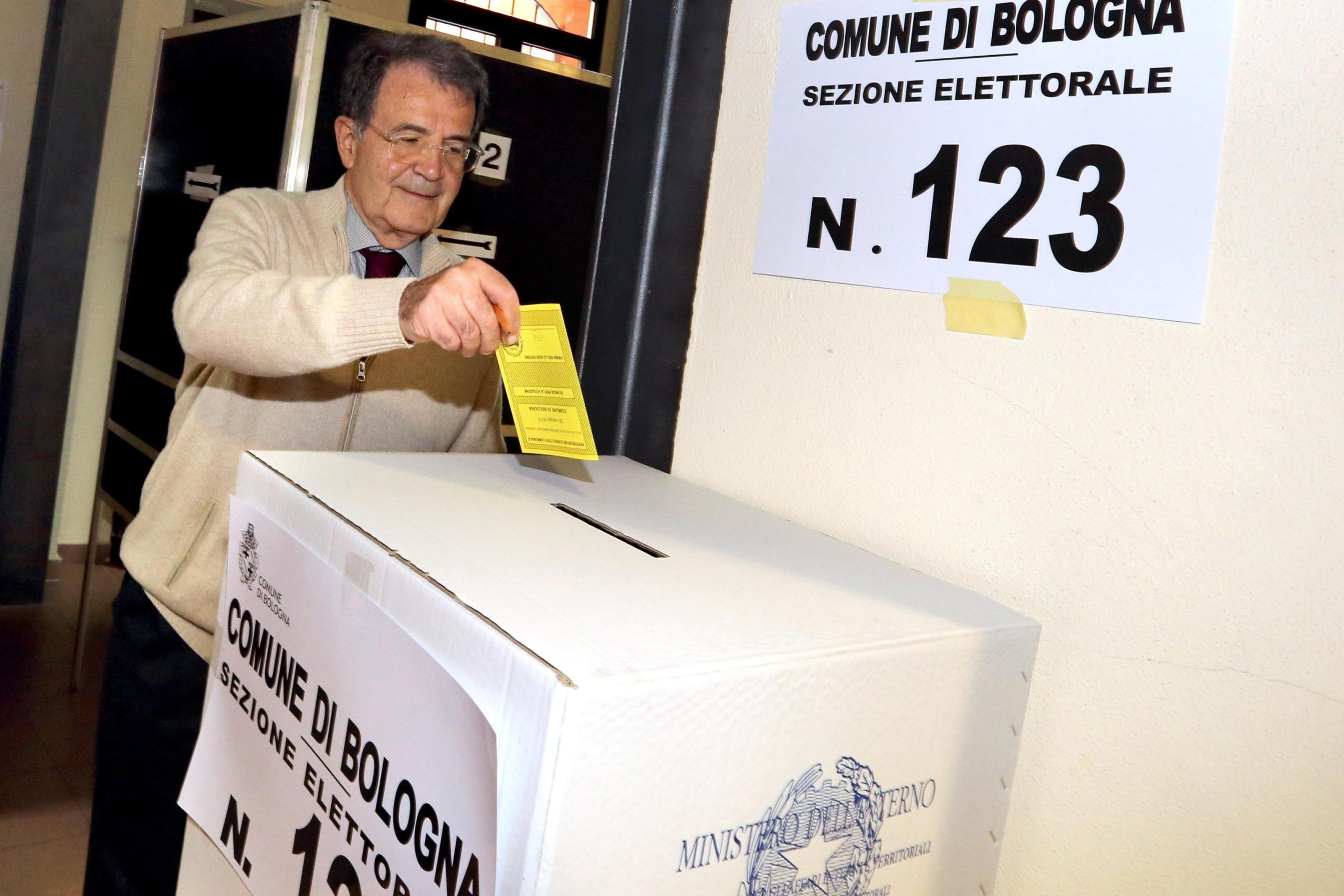 Referendum a Bologna: vince il partito della disaffezione Referendum a Bologna: vince il partito della disaffezione