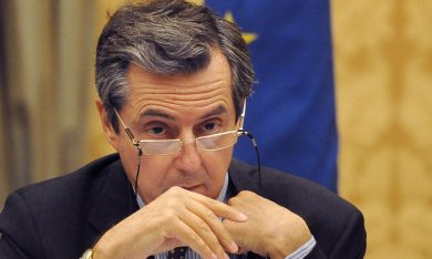 La casta politica ha fatto da paravento alle altre caste