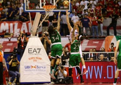 Il basket di Armani non va di moda