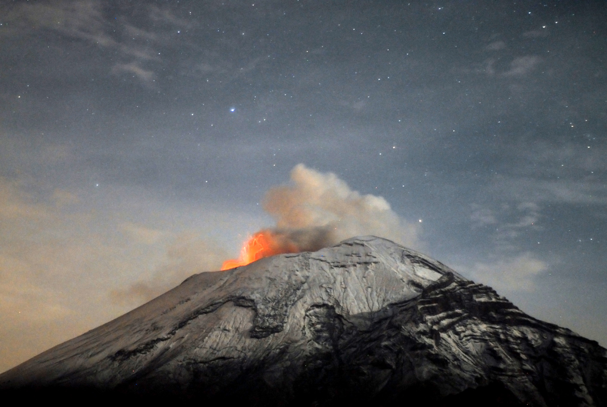 Il vulcano Popocatepetl in attività e altre foto del giorno, 21.5.13 Il vulcano Popocatepetl in attività e altre foto del giorno, 21.5.13