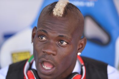 Balotelli ha una nuova “fiamma”. Mora come la Fico