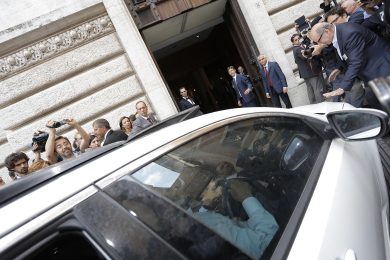 La prima volta di Grillo a Montecitorio