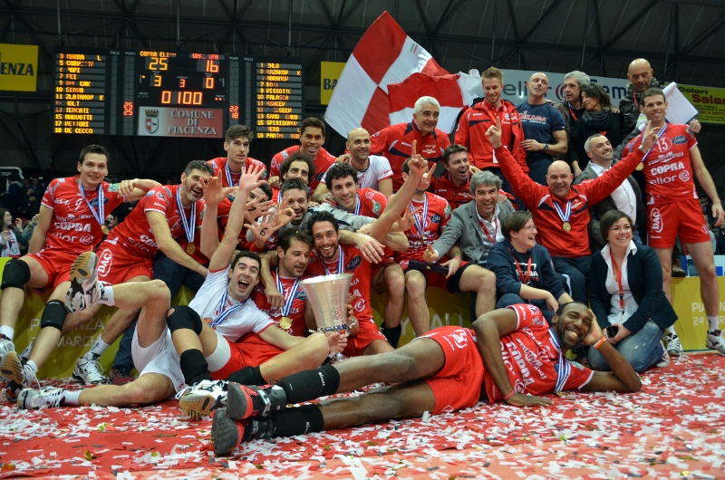 Volley: Copra Elior Piacenza, la squadra di senatori si gioca lo scudetto Volley: Copra Elior Piacenza, la squadra di senatori si gioca lo scudetto