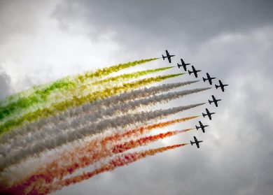 Le Frecce Tricolore in Austria e altre foto del giorno, 28.6.13
