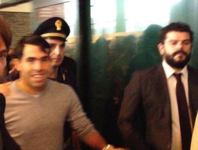 Tevez, le prime immagini in Italia