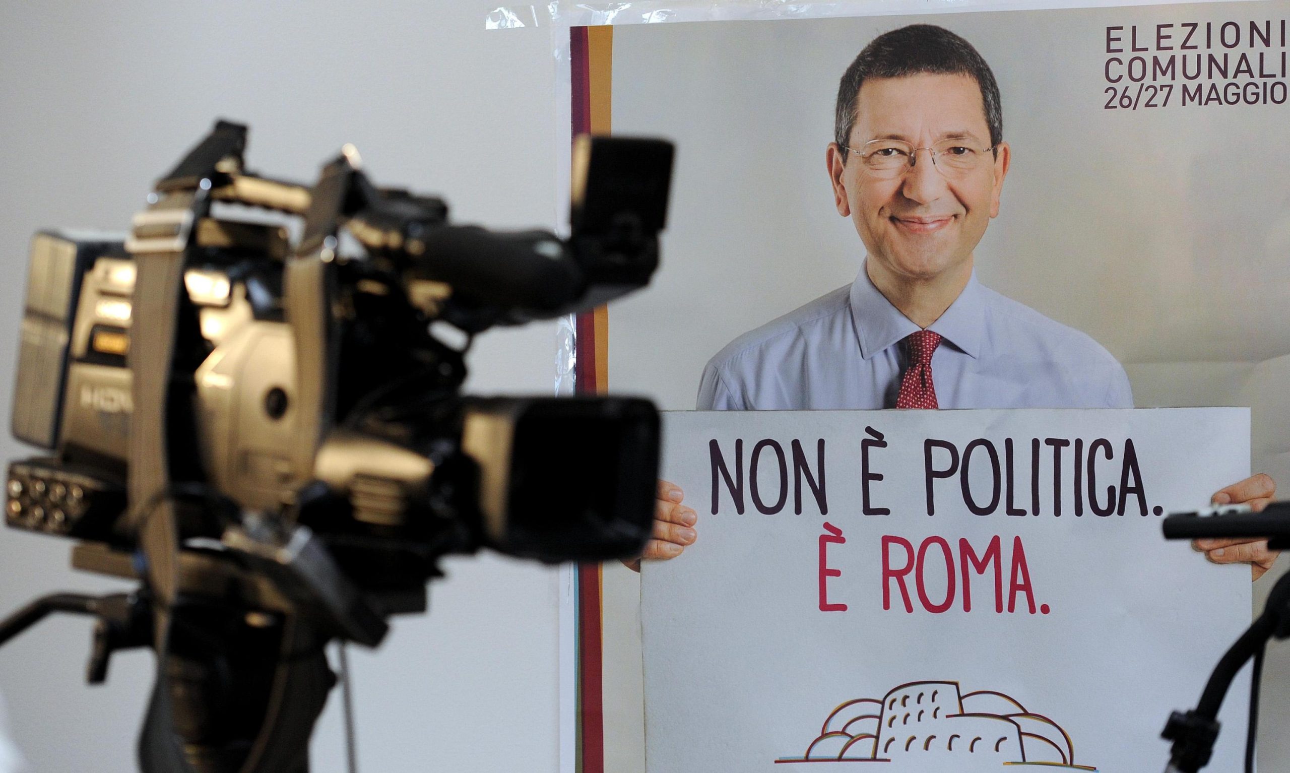 Marino fa il marziano: un assessorato ai grillini