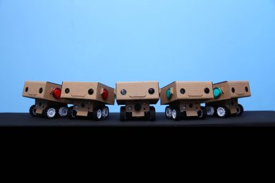 BlabDroid: il robot low cost da compagnia