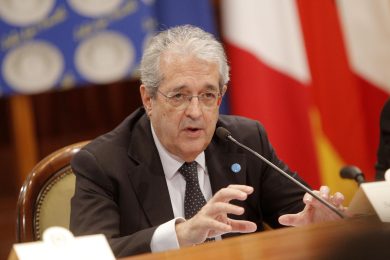 Iva, i pro e i contro dell’aumento