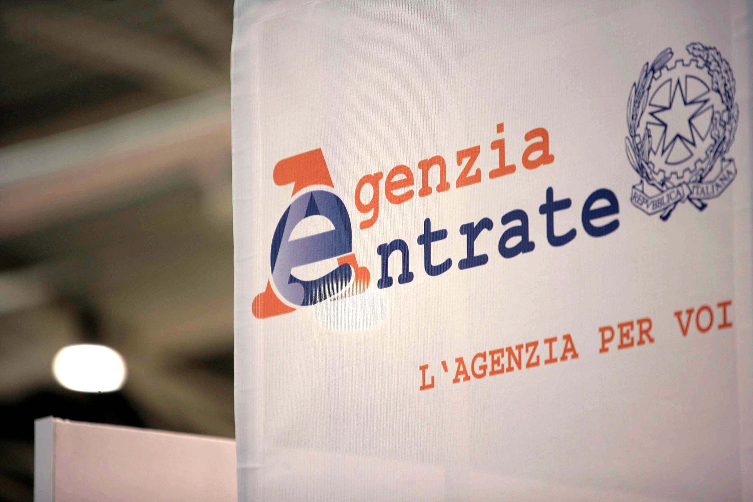 Conti correnti, il fisco da oggi sa tutto di noi Conti correnti, il fisco da oggi sa tutto di noi