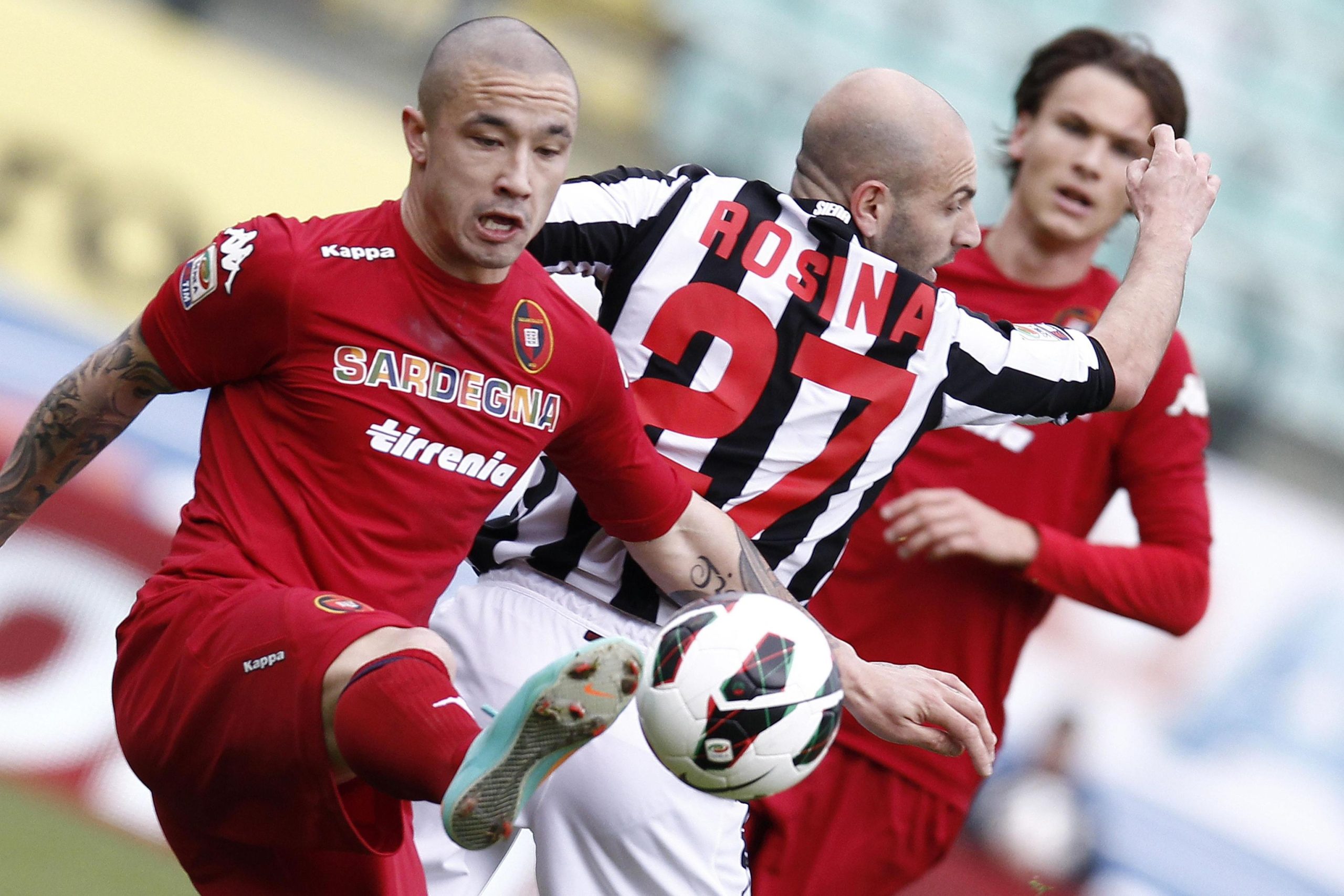 Roma in pole per Nainggolan