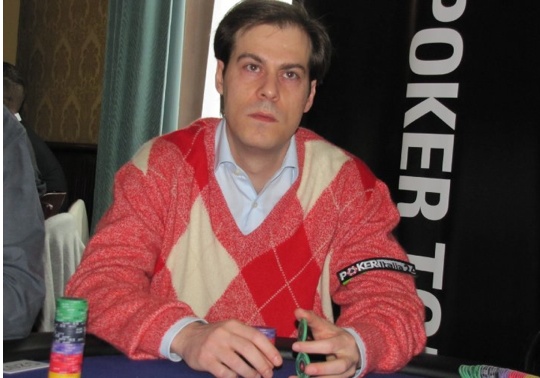 Flavio Ferrari Zumbini: Gioca con chi è meno bravo di te Flavio Ferrari Zumbini: Gioca con chi è meno bravo di te